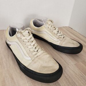 Vans Old Skool Men’s Size 10.5 – Off-White Canvas, Black Sole, Classic Style